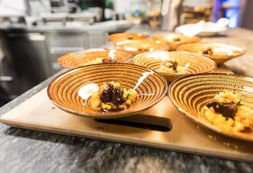 Relais & Châteaux In Lain Hotel Cadonau