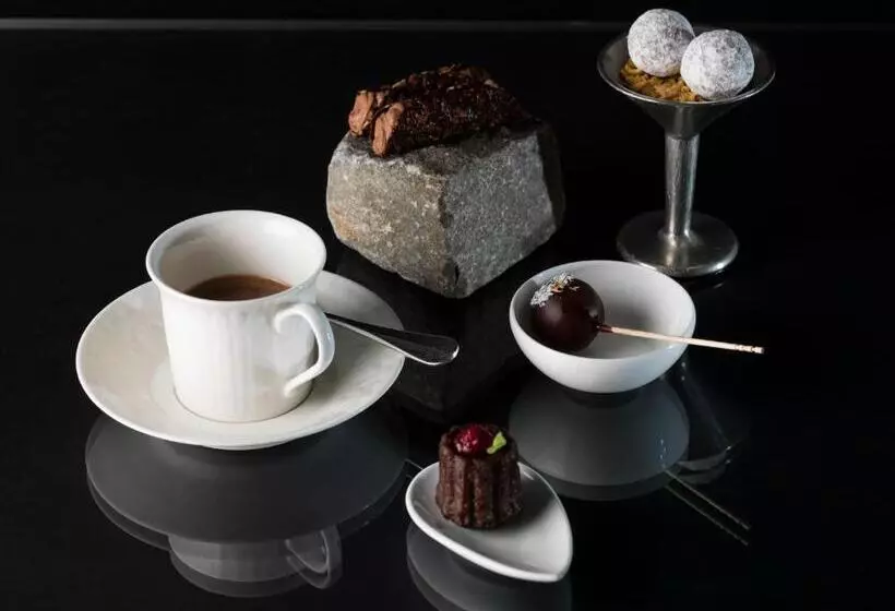 Relais & Châteaux In Lain Hotel Cadonau