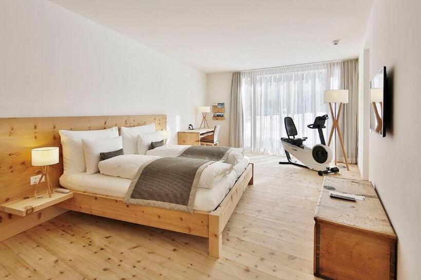 Relais & Châteaux In Lain Hotel Cadonau