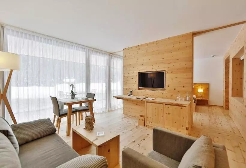 Relais & Châteaux In Lain Hotel Cadonau