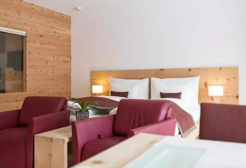 Relais & Châteaux In Lain Hotel Cadonau