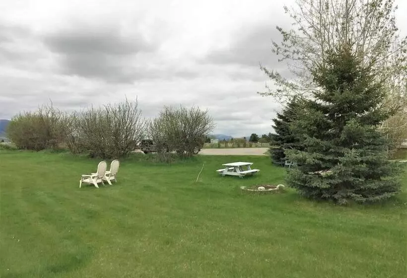 تختخواب و صبحانه Fox Hollow Inn