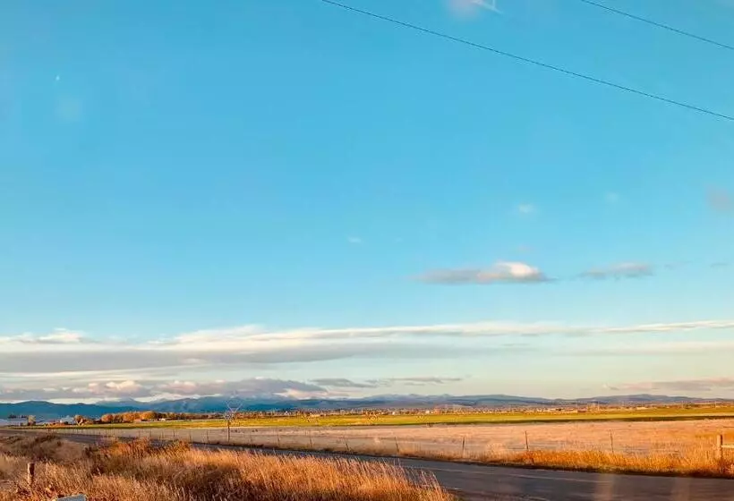 تختخواب و صبحانه Fox Hollow Inn