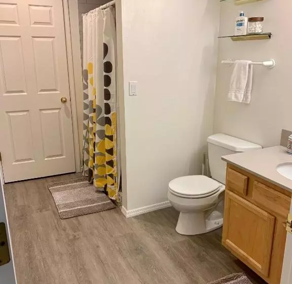 تختخواب و صبحانه Fox Hollow Inn