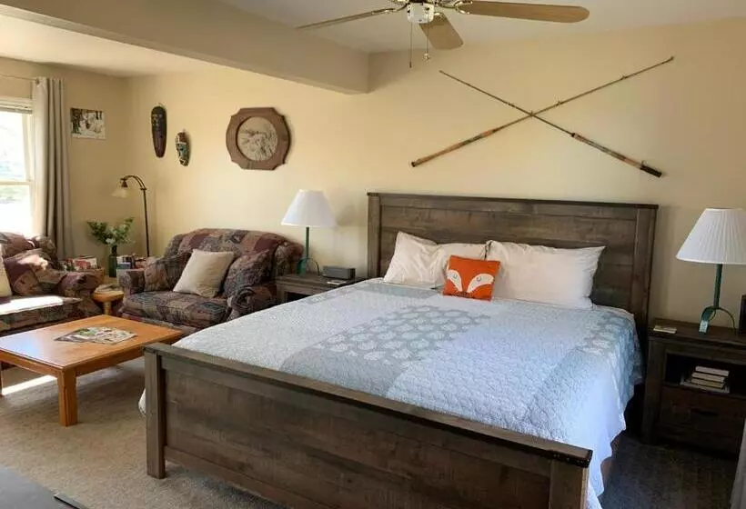 تختخواب و صبحانه Fox Hollow Inn