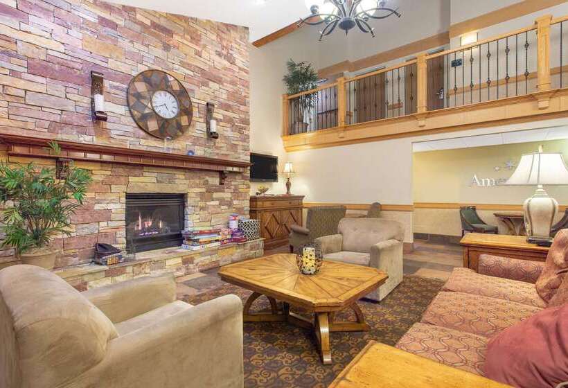 فندق Americinn By Wyndham Sheboygan