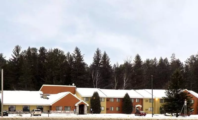 Hotelli Americinn Carlton