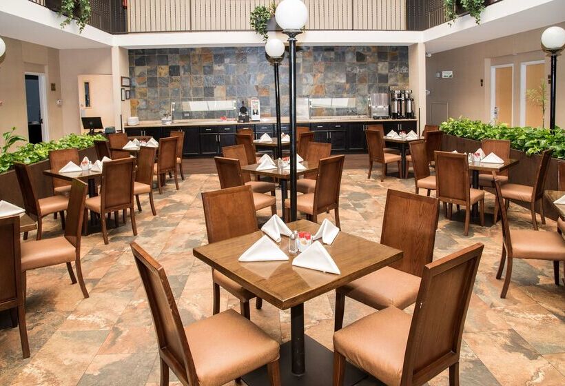 호텔 Best Western Plus Monterrey Airport