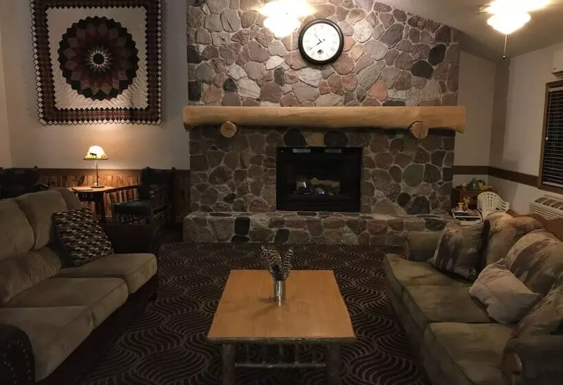 Boarders Inn & Suites By Cobblestone Hotels Wautoma