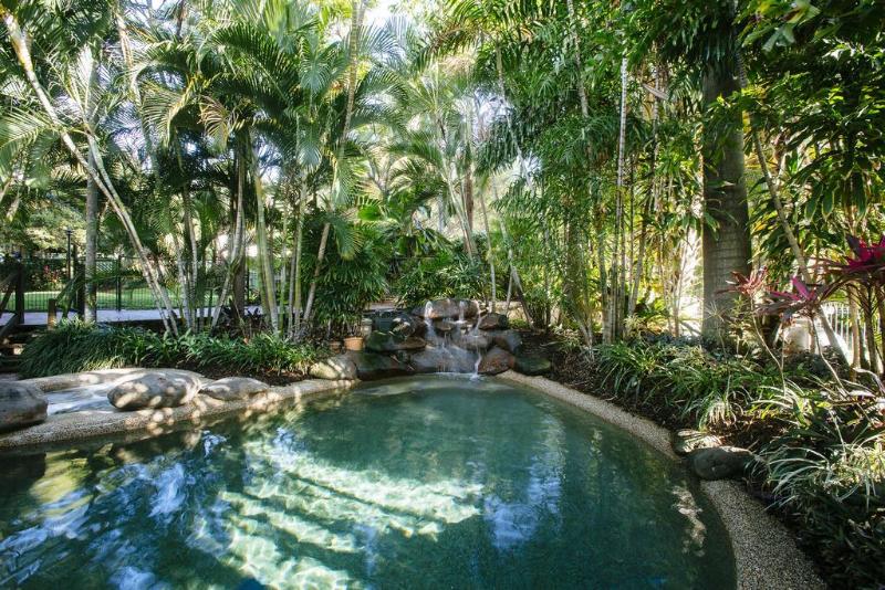 בית מלון כפרי City Oasis Inn Townsville, Surestay Collection By Bw