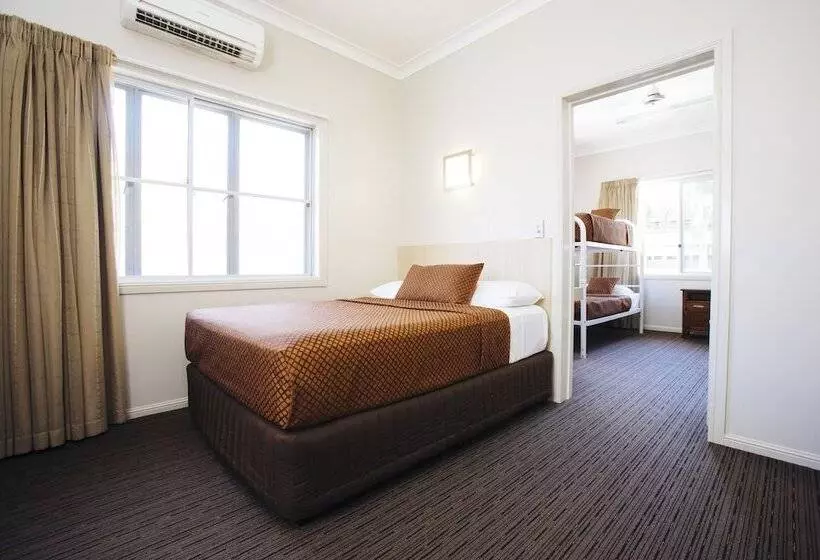 ホテル City Oasis Inn Townsville, Surestay Collection By Bw