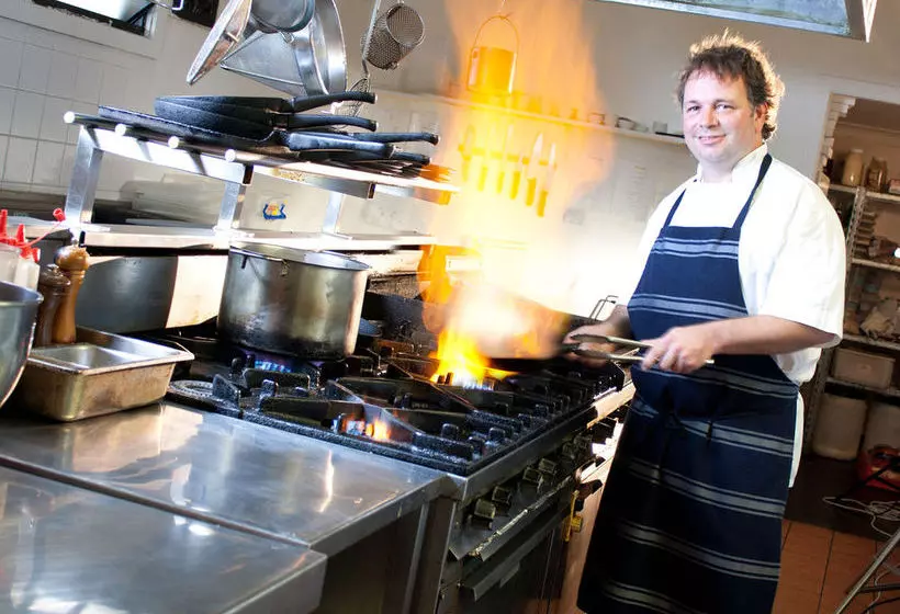 酒店 Eaglereach Wilderness Resort