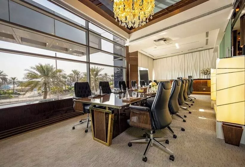 Golden Sands Boutique Hotel Dubai Creek