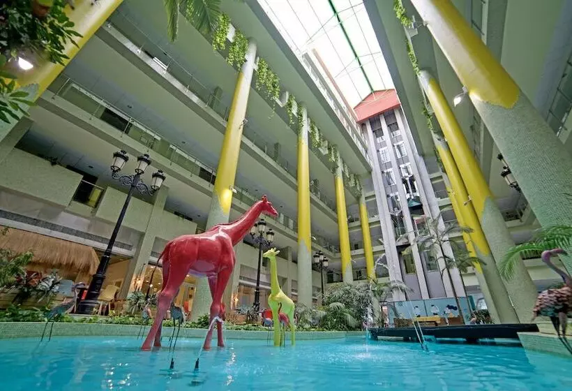 호텔 Holiday World Riwo