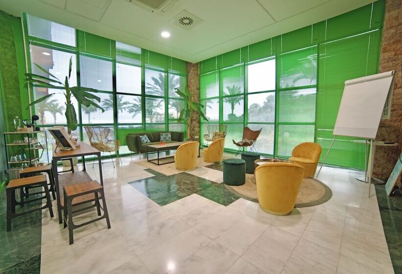 ホテル Holiday World Riwo