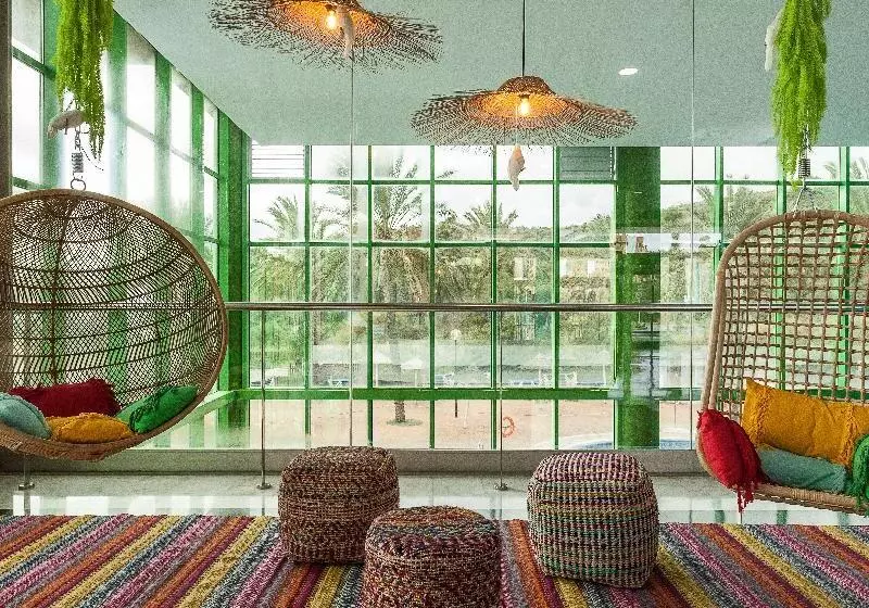 فندق Holiday World Riwo