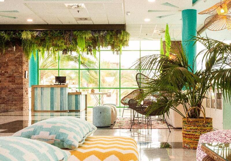 ホテル Holiday World Riwo