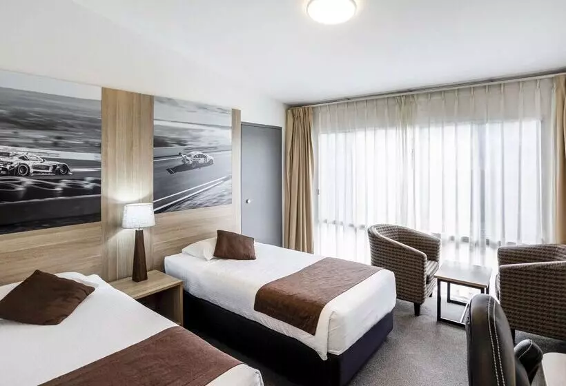 Littomore Hotel On Stewart, Bathurst