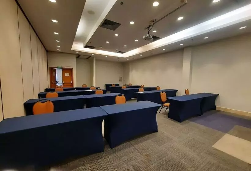 فندق Mercure Salvador Rio Vermelho