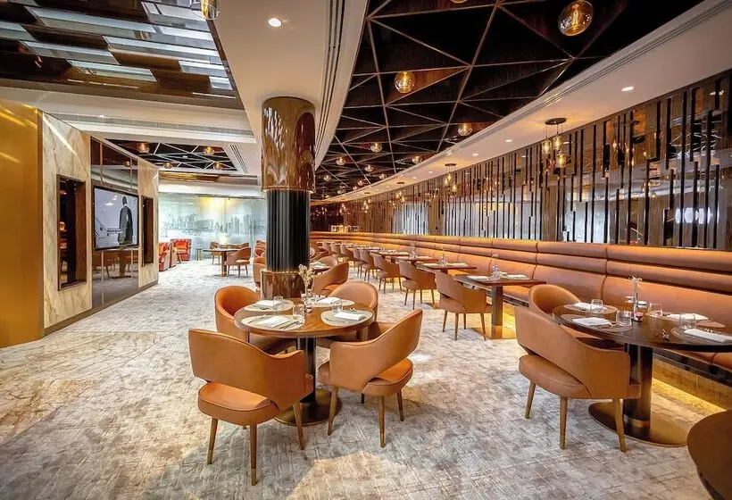 هتل Mövenpick Dubai Creek