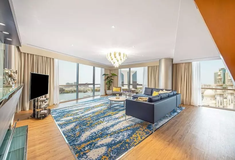 هتل Mövenpick Dubai Creek