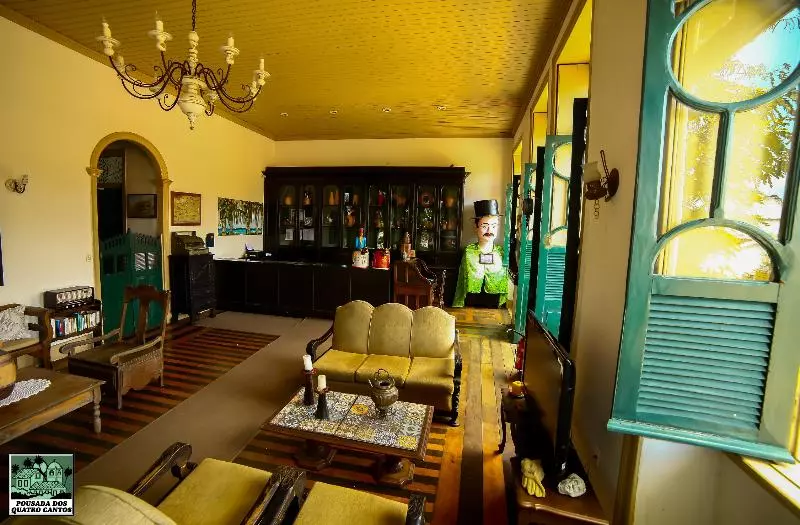 ホテル Pousada Dos Quatro Cantos