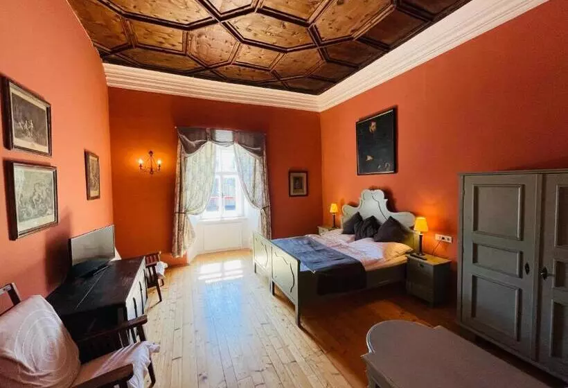 호텔 Schloss Moosburg Gästehaus