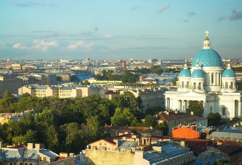 Azimut Hotel St Petersburg
