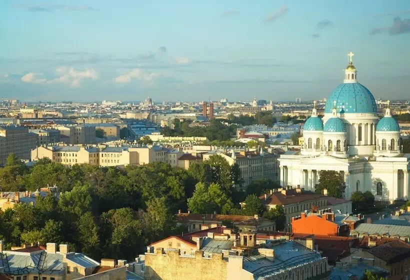 Azimut Hotel St Petersburg