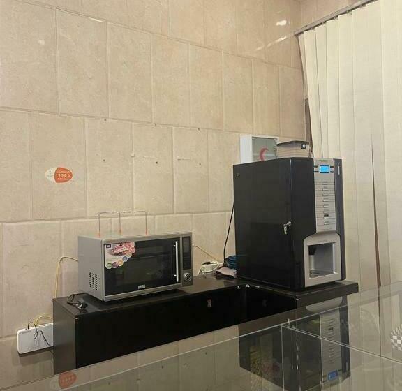 شقق المربعة للشقق المخدومة