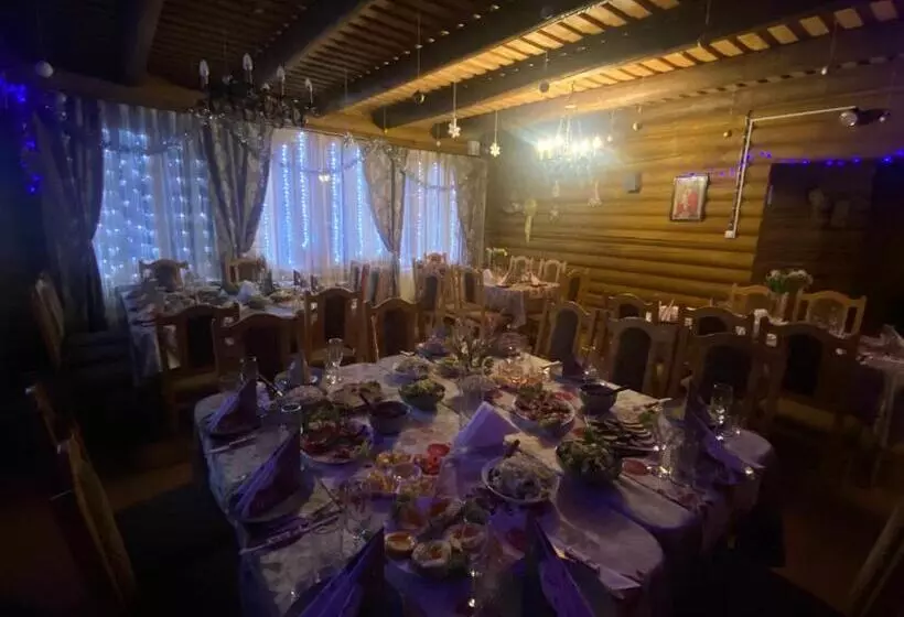 Retkeilymaja Verkhovinsky Dvor