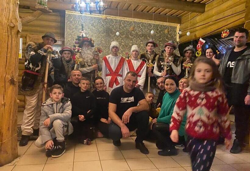 فندق صغير Verkhovinsky Dvor