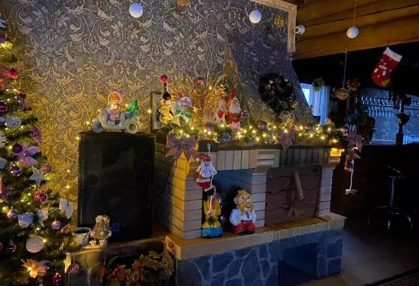 Retkeilymaja Verkhovinsky Dvor