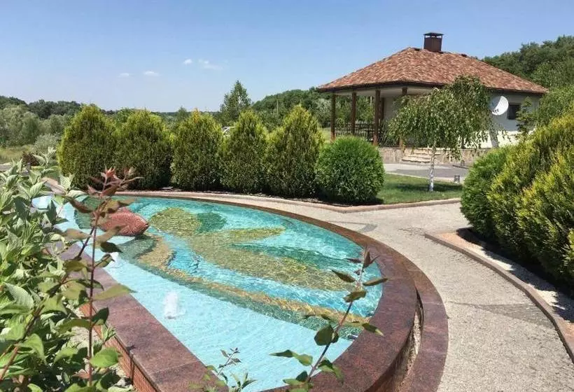 ユースホステル Vesyolaya Rochsha