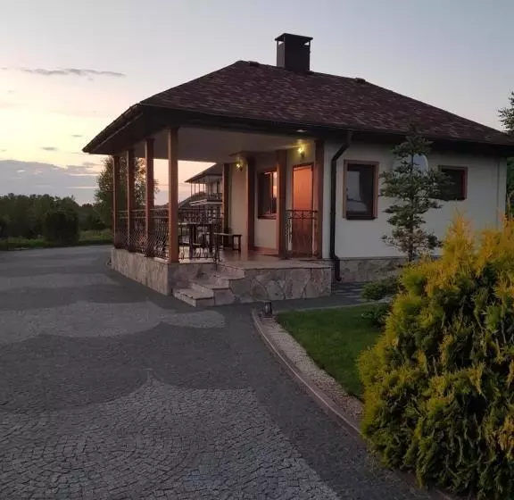 ユースホステル Vesyolaya Rochsha