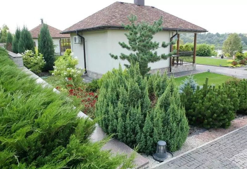 ユースホステル Vesyolaya Rochsha