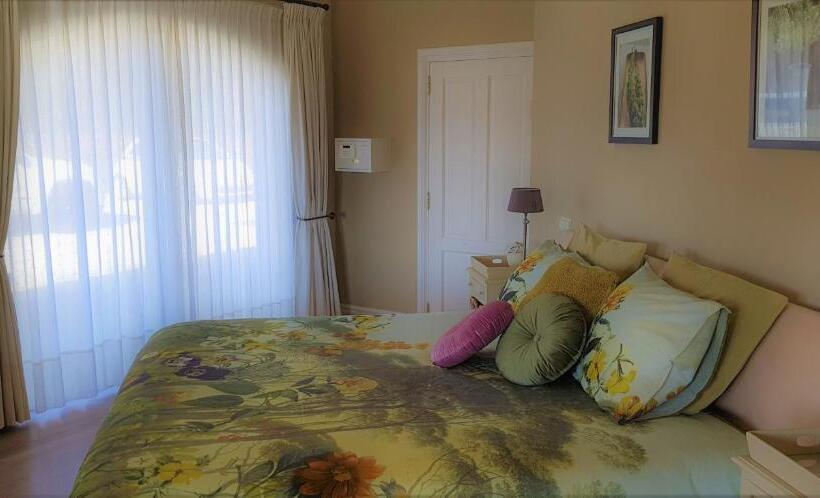 B&b Farmhouse De Loksheuvel