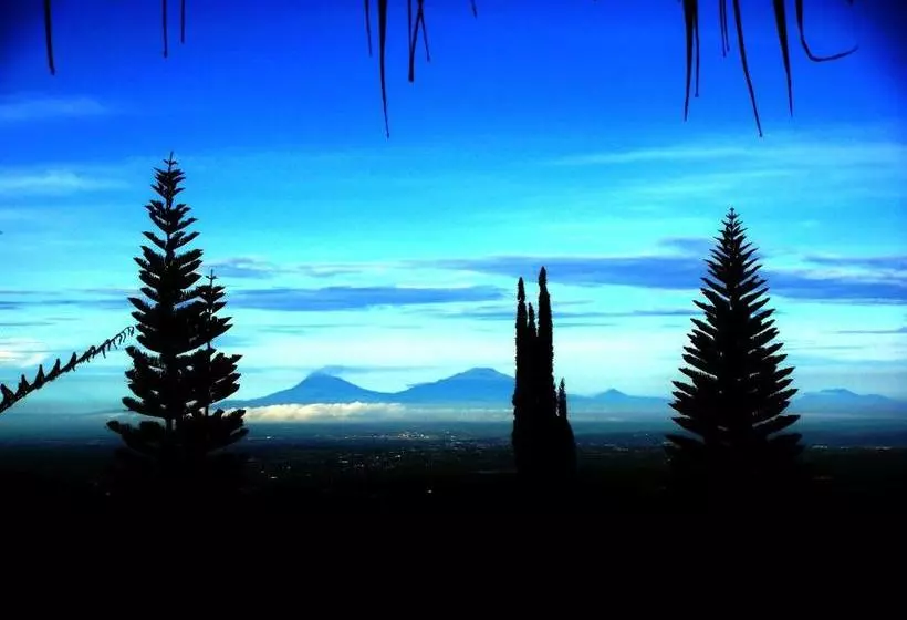 Bed & Breakfast Sukuh Cottage