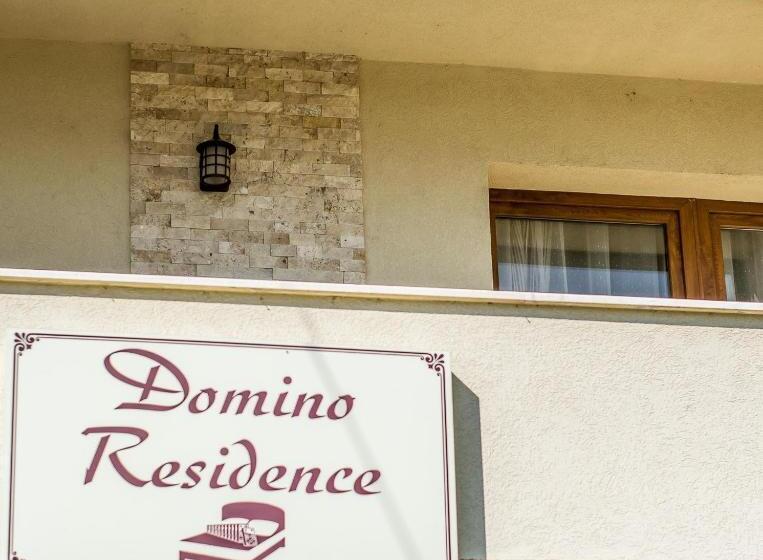 Domino Residence
