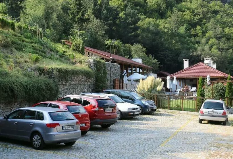 ホテル Aqua Varvara