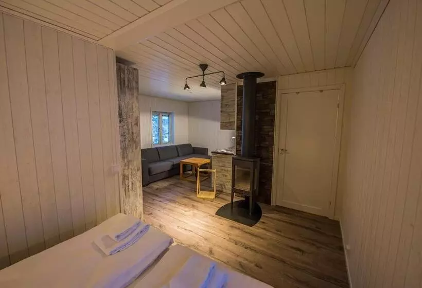 ホテル Aurora Mountain Lodge