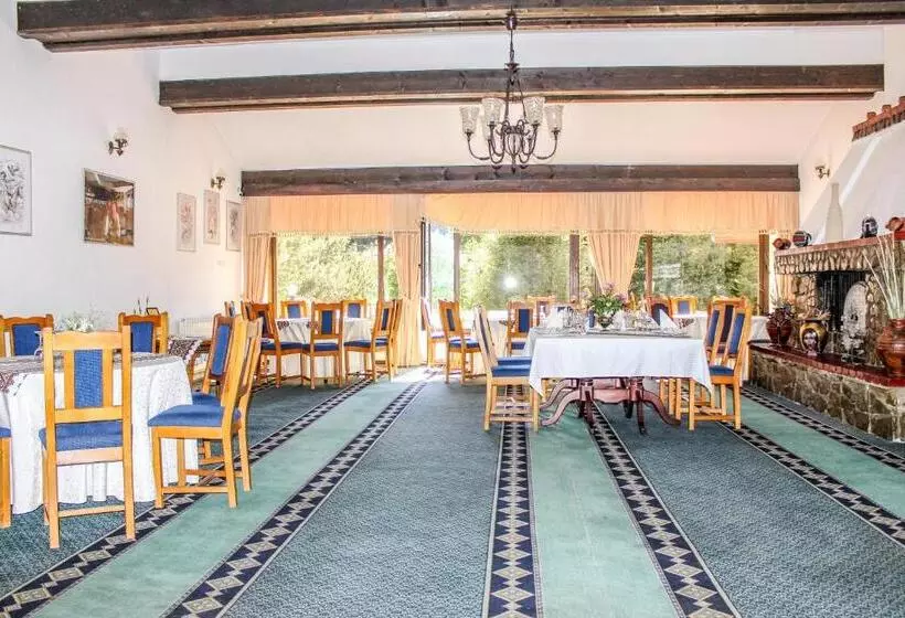 هتل Cheia