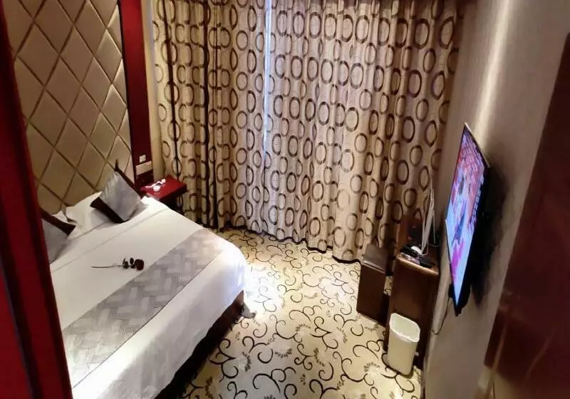 Hotelli Greentree Inn Gansu Jiuquan Guazhou Zhangzhi Park Express