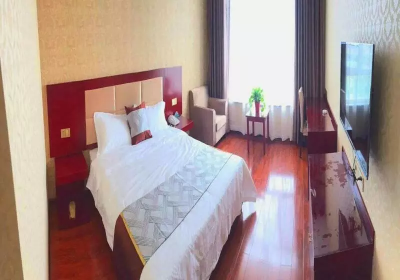 Hotelli Greentree Inn Gansu Jiuquan Guazhou Zhangzhi Park Express