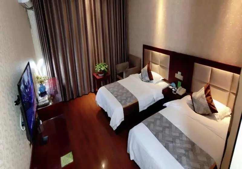 Hotelli Greentree Inn Gansu Jiuquan Guazhou Zhangzhi Park Express