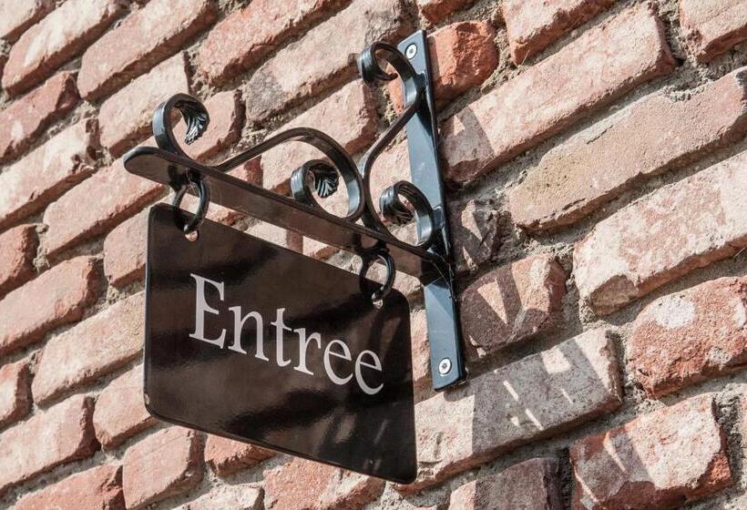 ホテル Hof Van Alexander Boutique