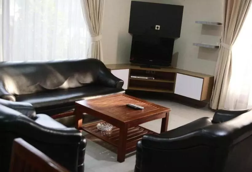 Hotelli Pondok Asri Tawangmangu