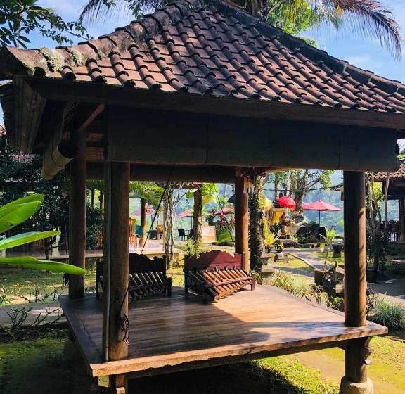 Mahagiri Resort & Restaurant