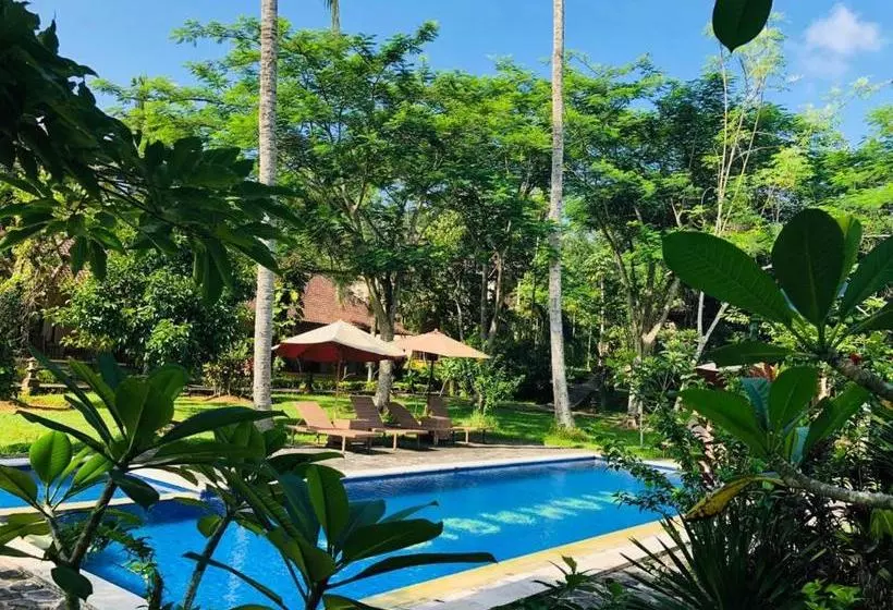 Mahagiri Resort & Restaurant