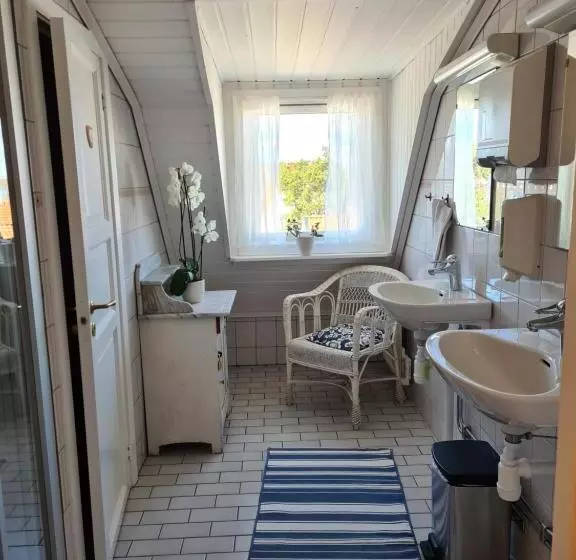 Missionshuset Bed & Breakfast